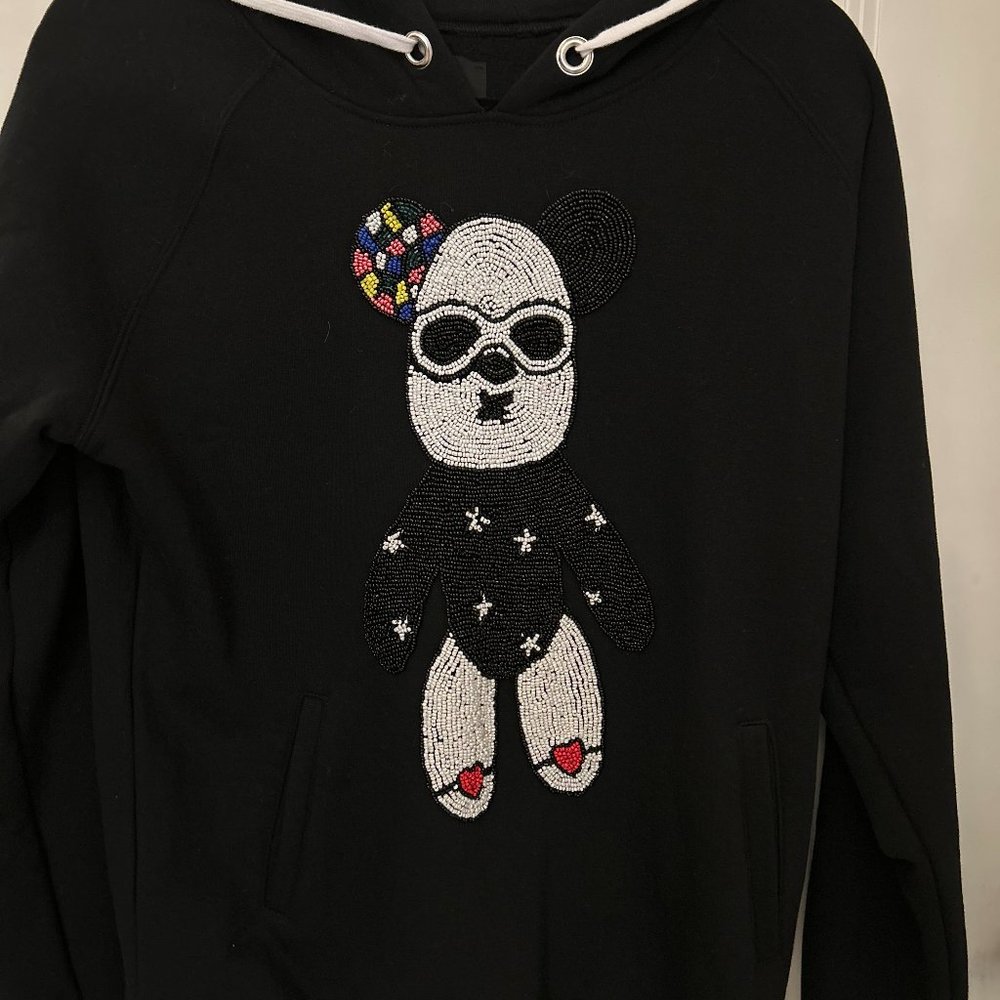 BLOOD & HONEY Graphic Print V-Neck Sweatshirt New with defects